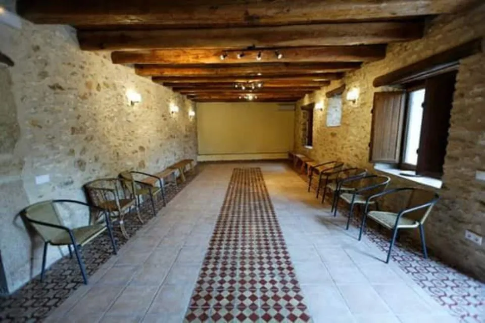 Proyecto de obra rústica con materiales tradicionales en Castellón